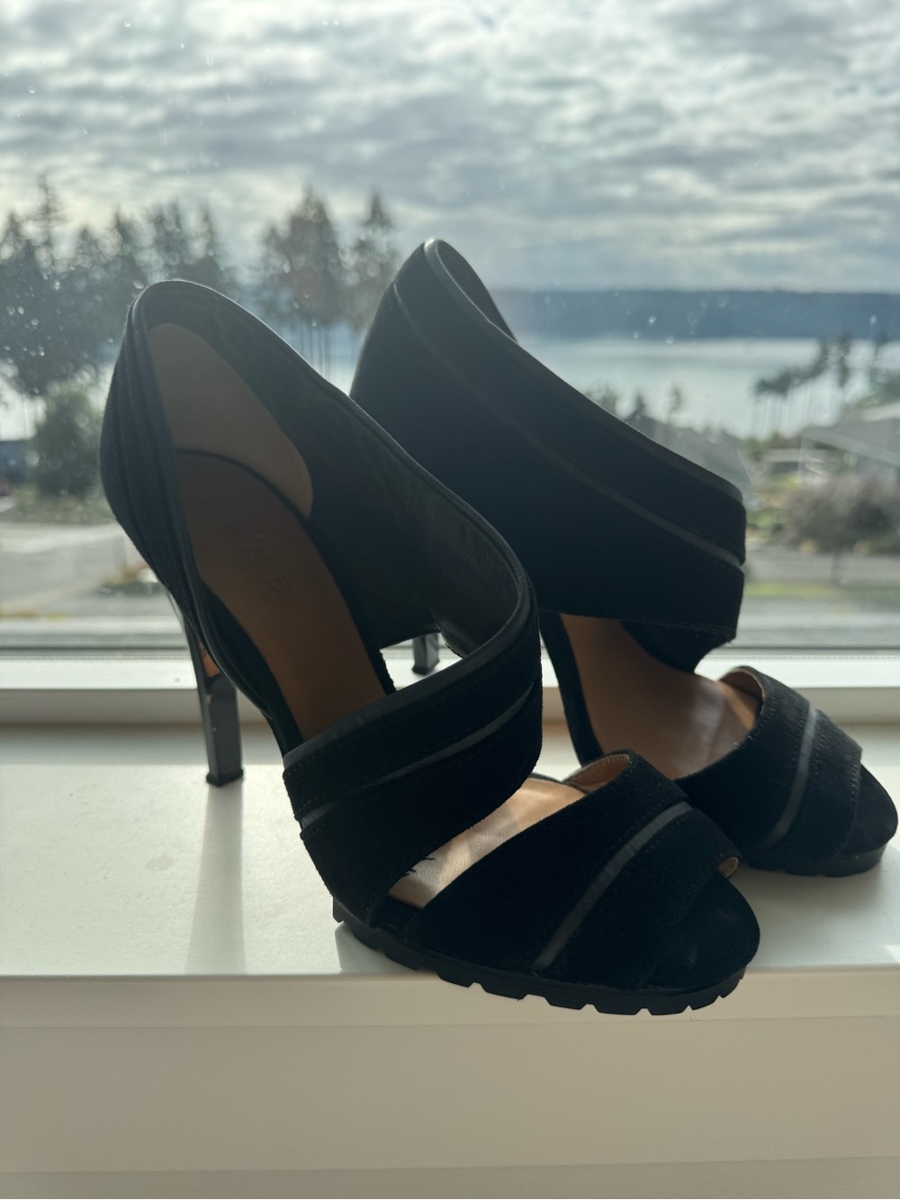L.A.M.B. Black Open-Toe Strappy High Heel Sandals